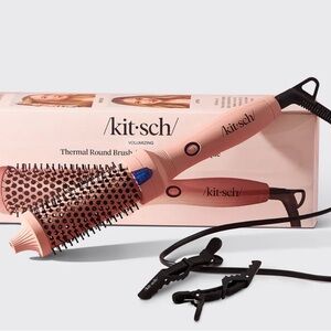 Kitsch 1.5” Medium Thermal Round Brush - Blush Pink with Black Clips